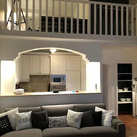 Апартаменты Perrine Duplex Сен-Тропе