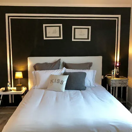 Perrine Duplex Сен-Тропе