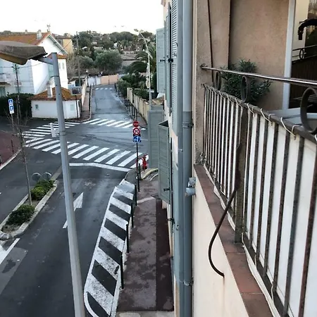 Perrine Duplex Апартаменти *