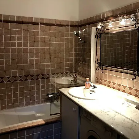 Perrine Duplex Апартаменти *