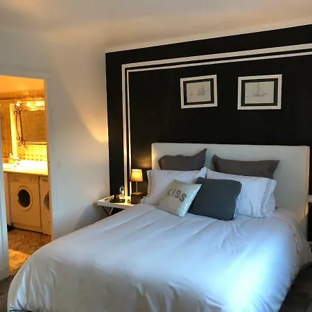 Perrine Duplex Saint-Tropez